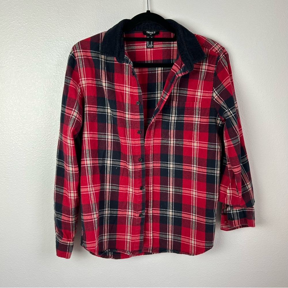 Forever 21 Men’s Red Black Plaid Flannel Size Medium